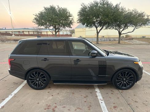 Used 2017 Land Rover Range Rover Supercharged image 8