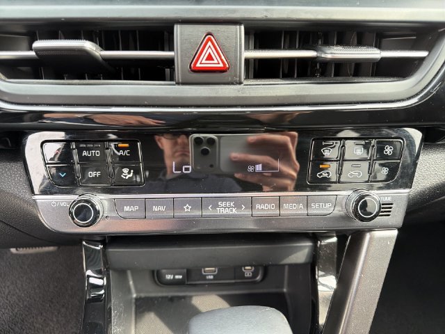 Used 2024 Kia Seltos S AWD/4WD image 22