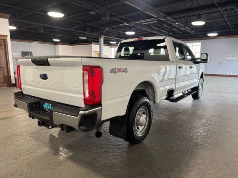 Used 2024 Ford F350 XL w/ FX4 Off-Road Package image 4