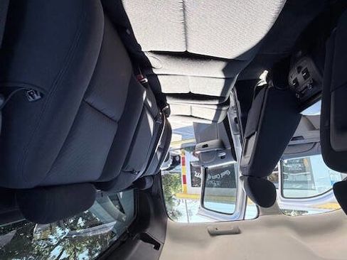 Used 2013 Chevrolet Avalanche LS image 18