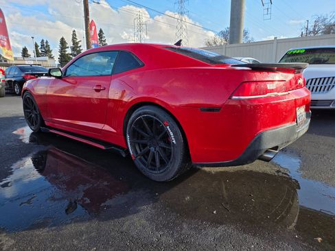 Used 2015 Chevrolet Camaro LT image 2