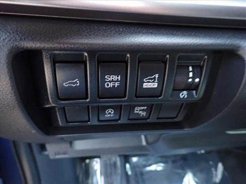 Used 2024 Subaru Forester Premium image 18