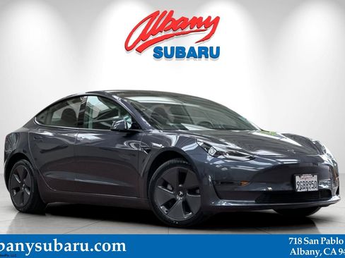 Used 2023 Tesla Model 3 Standard Range RWD image 1