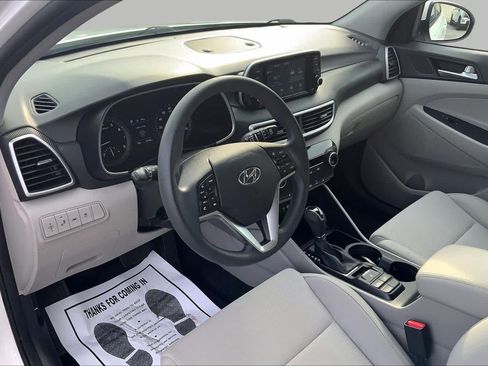 Used 2021 Hyundai Tucson Value FWD image 17