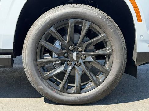 New 2026 Cadillac Escalade Luxury w/ Touring Package AWD/4WD image 9