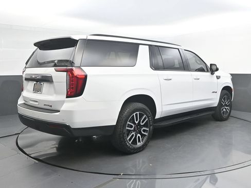Used 2024 GMC Yukon XL AT4 AWD/4WD image 7
