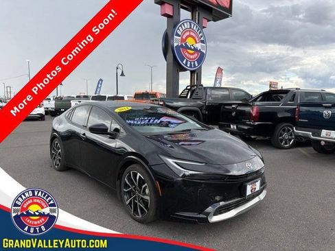 Used 2024 Toyota Prius Prime Premium FWD image 1