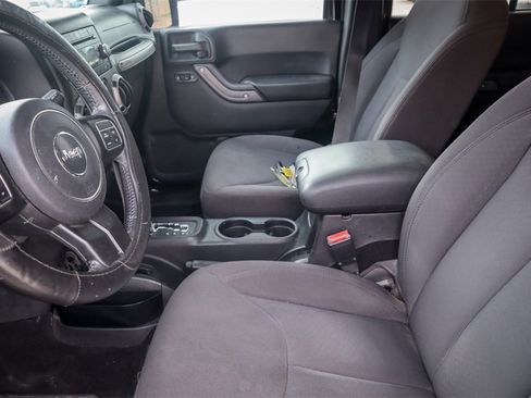 Used 2015 Jeep Wrangler Unlimited Sport w/ Quick Order Package 24S image 9