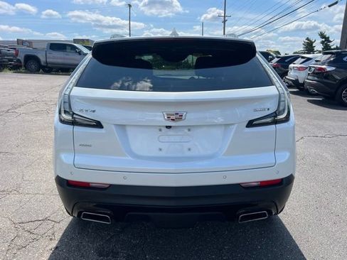 Used 2023 Cadillac XT4 Sport w/ Cold Weather Package AWD/4WD image 8