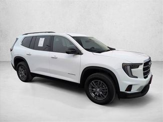 Used 2025 GMC Acadia Elevation video 3