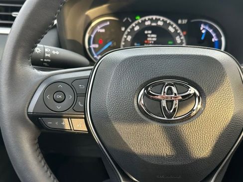 Used 2025 Toyota RAV4 XSE image 21