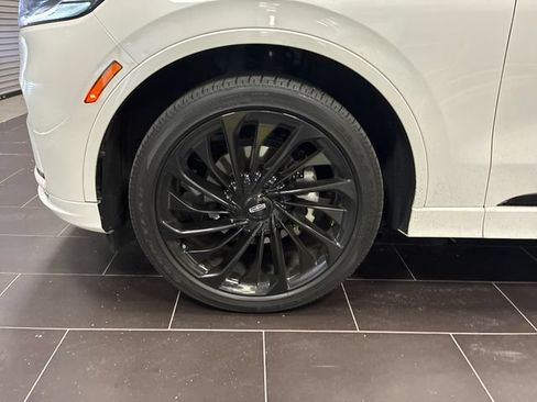Used 2025 Lincoln Aviator Reserve w/ Jet Appearance Package RWD image 28