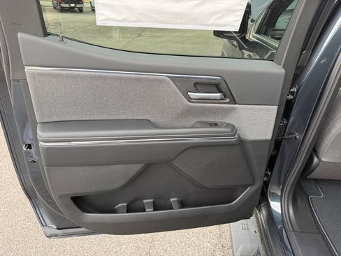 New 2026 GMC Sierra EV Elevation image 18