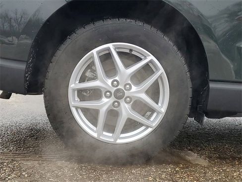 Used 2024 Ford Edge SEL w/ Convenience Package image 5