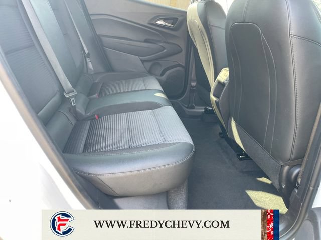 Used 2025 Chevrolet Trax LT FWD image 47