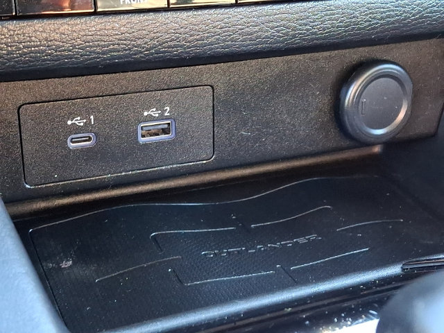 Used 2023 Mitsubishi Outlander SE AWD/4WD image 25