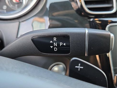 Used 2019 Mercedes-Benz GLE 400 4MATIC image 16