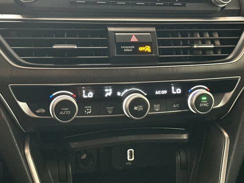 Used 2019 Honda Accord LX image 22