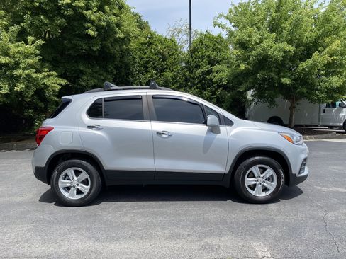 Used 2018 Chevrolet Trax LT w/ LT Convenience Package AWD/4WD image 10