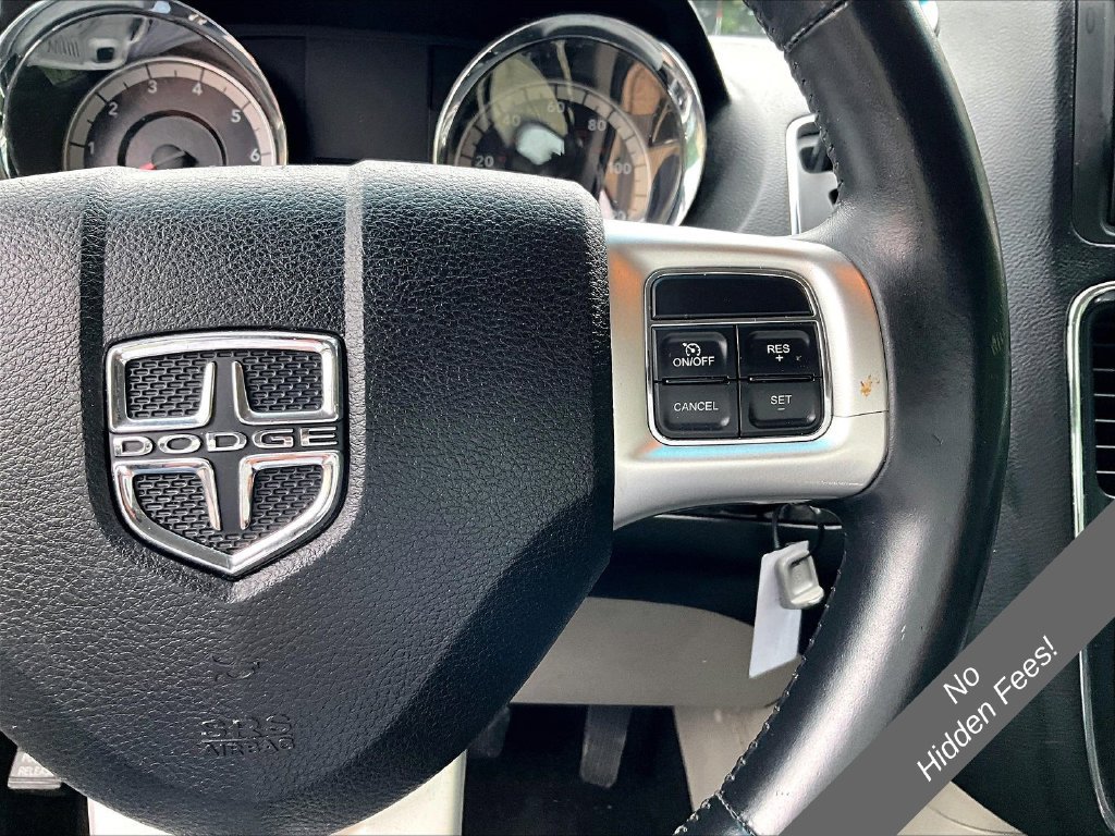 Used 2015 Dodge Grand Caravan American Value Package w/ UConnect Hands-Free Group FWD image 16