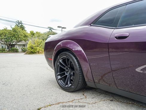 Used 2020 Dodge Challenger SRT Hellcat RWD image 64
