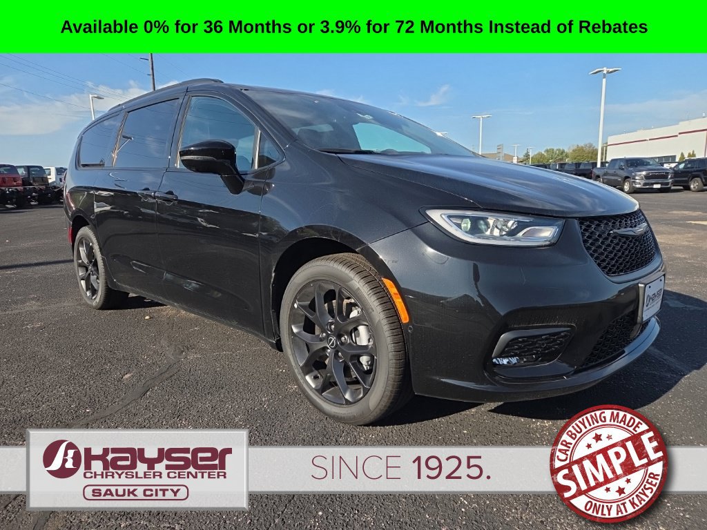 New 2026 Chrysler Pacifica Select w/ S Appearance Package AWD/4WD image 1