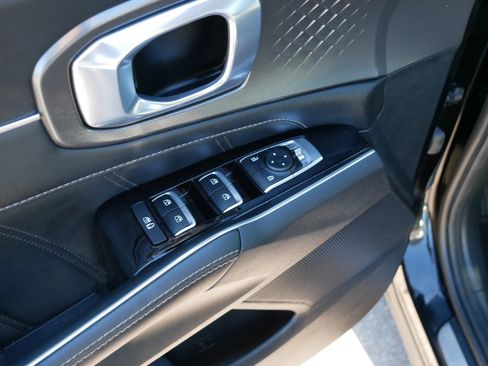 Certified 2022 Kia Sorento SX image 19