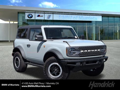 Used 2023 Ford Bronco Badlands w/ Sasquatch Package image 1