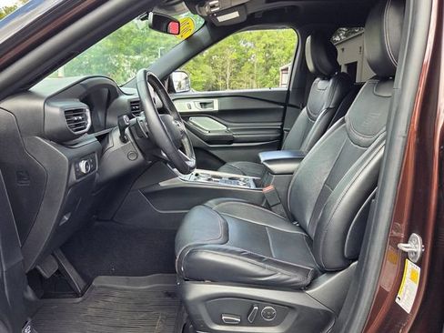 Used 2020 Ford Explorer ST w/ ST High-Performance Pack AWD/4WD image 9
