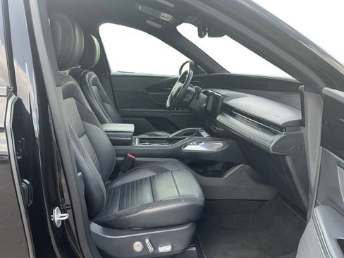 Certified 2024 Lincoln Nautilus Reserve w/ Jet Appearance Package (87T) AWD/4WD image 22