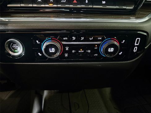 Used 2024 Chevrolet Silverado 1500 LT w/ Protection Package RWD image 14