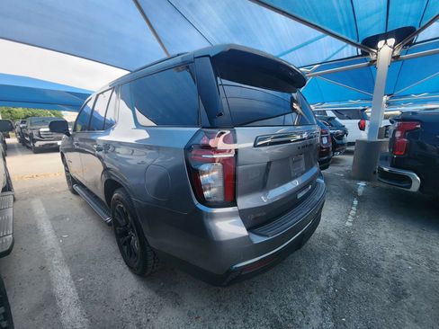 Used 2021 Chevrolet Tahoe Z71 w/ Luxury Package image 3