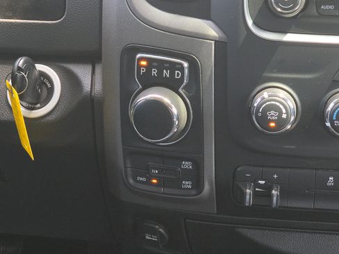 Used 2019 RAM 1500 Express AWD/4WD image 14