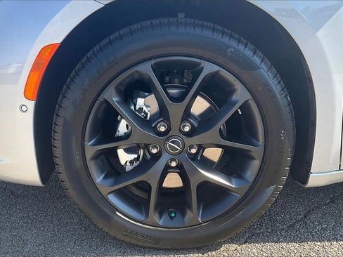 New 2026 Chrysler Pacifica Select image 12