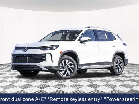 New 2026 Volkswagen Tiguan S image 2