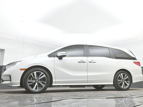 Used 2023 Honda Odyssey Touring image 47