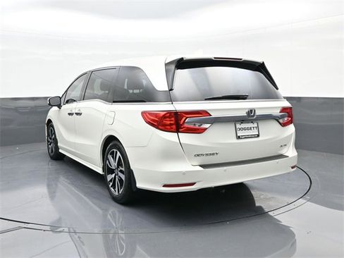 Used 2019 Honda Odyssey Elite image 8