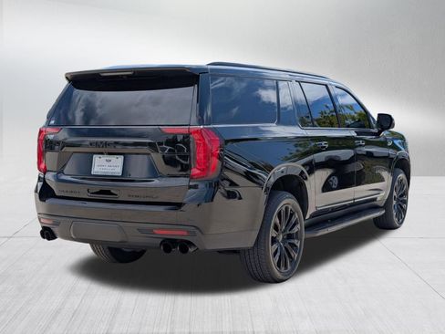 Used 2021 GMC Yukon XL Denali AWD/4WD image 5