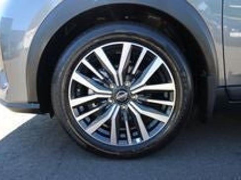 Used 2022 Nissan Kicks SV image 32