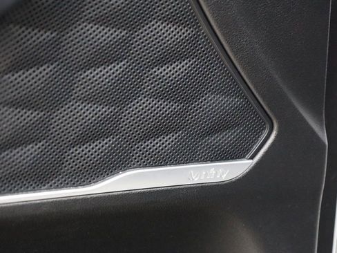 Used 2020 Hyundai Santa Fe Limited image 32