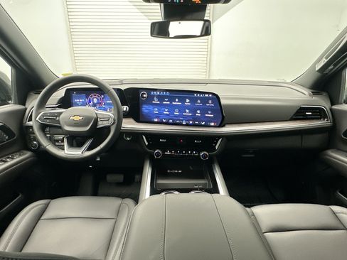 New 2026 Chevrolet Suburban LT w/ Comfort Package AWD/4WD image 15