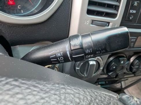 Used 2004 Toyota 4Runner Limited image 27