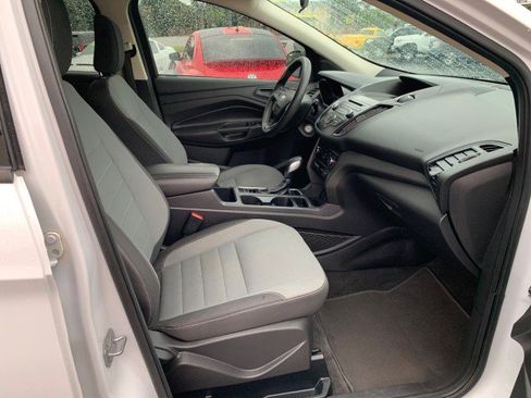 Used 2018 Ford Escape S image 19