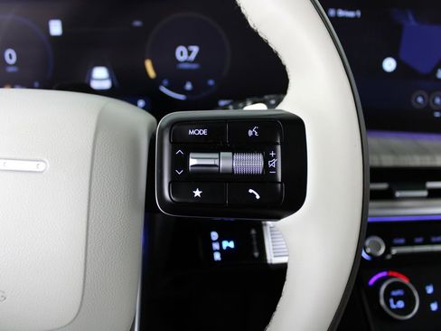 Used 2025 Hyundai Santa Fe Calligraphy image 26