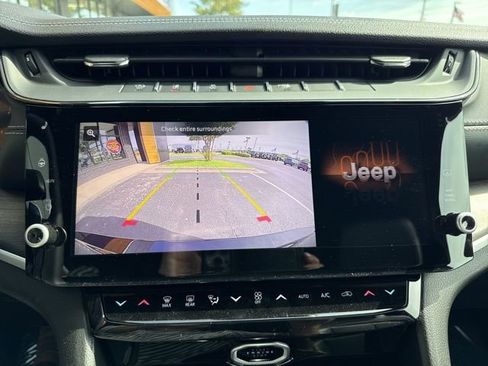 New 2026 Jeep Grand Cherokee L Limited AWD/4WD image 19
