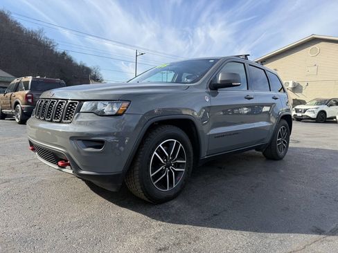 Used 2019 Jeep Grand Cherokee Trailhawk image 5