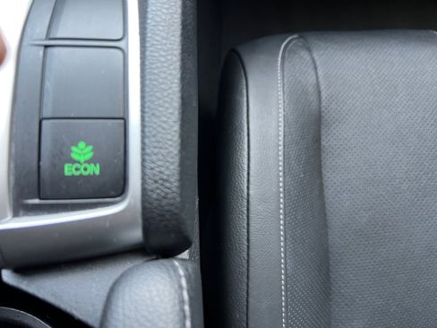 Used 2018 Honda Civic EX-L image 25