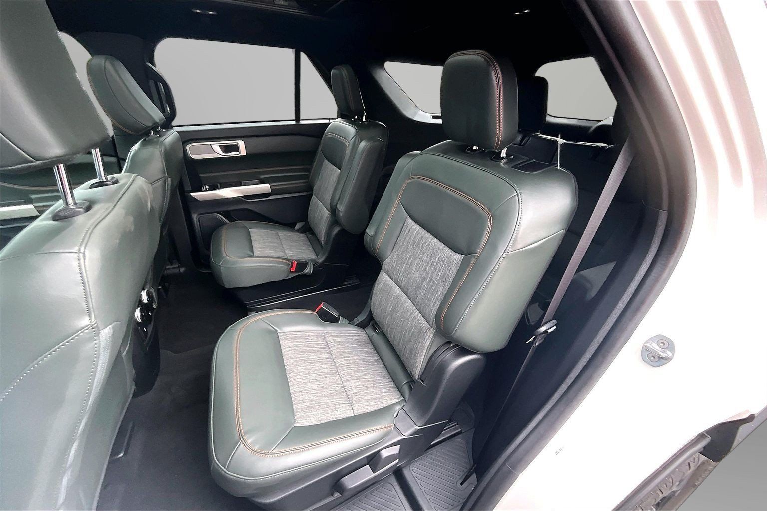Used 2023 Ford Explorer Timberline w/ Timberline Technology Package AWD/4WD image 18