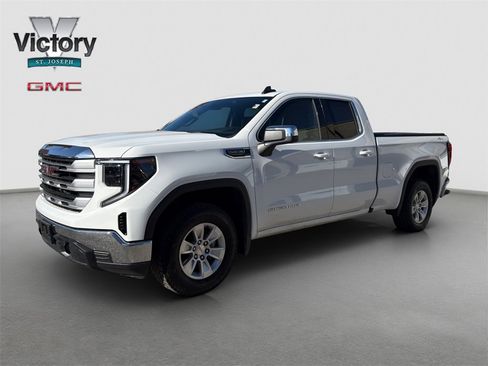 Used 2024 GMC Sierra 1500 SLE w/ Preferred Package image 4