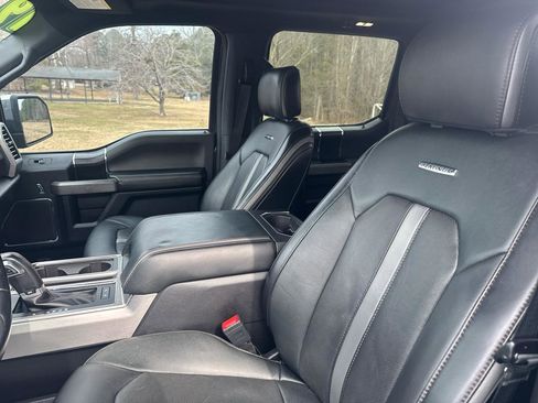 Used 2019 Ford F150 Platinum w/ Equipment Group 701A Luxury image 15